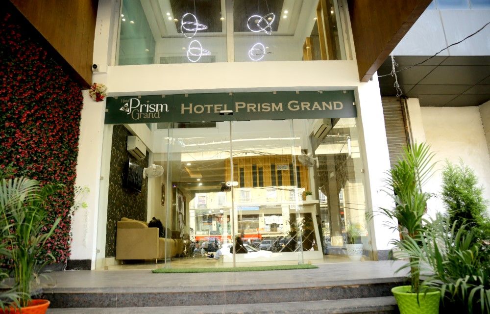 Hotel Prism Grand